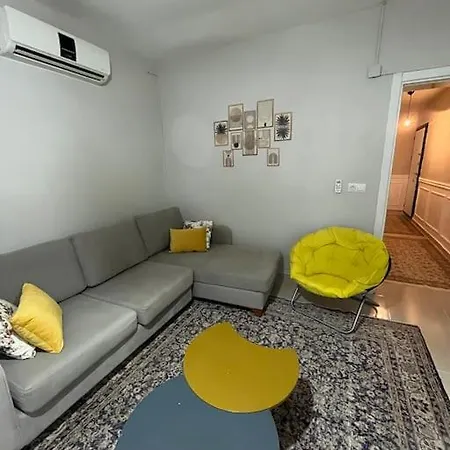 Apartamento Modern Tasarimli Genis Terasli 1+1 Antália