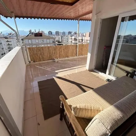 Apartamento Modern Tasarimli Genis Terasli 1+1